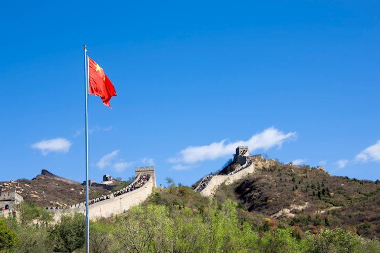 中国1-2月贸易帐（以人民币计算）：盈馀8103亿元，前值5501亿元，因进口下跌